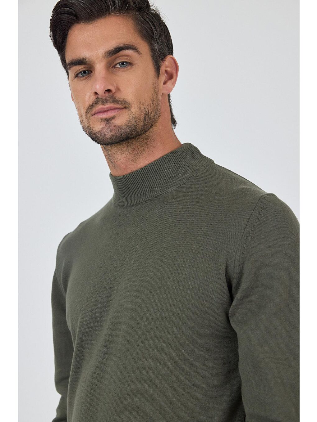 Koyu Yeşil Uzun Kol Düz Örme Yarım Balıkçı Yaka Classic Comfort Fit Triko 1012245001-3