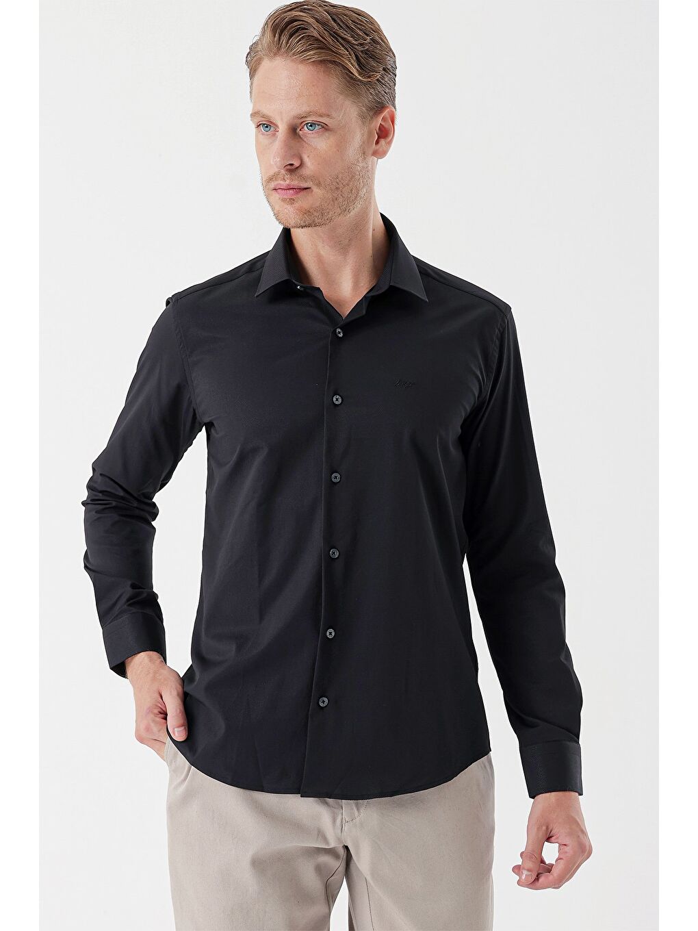 Siyah Uzun Kollu Desenli Armürlü Sert Yaka Cepsiz Klasik Slim Fit Dar Kesim Gömlek 1004235107