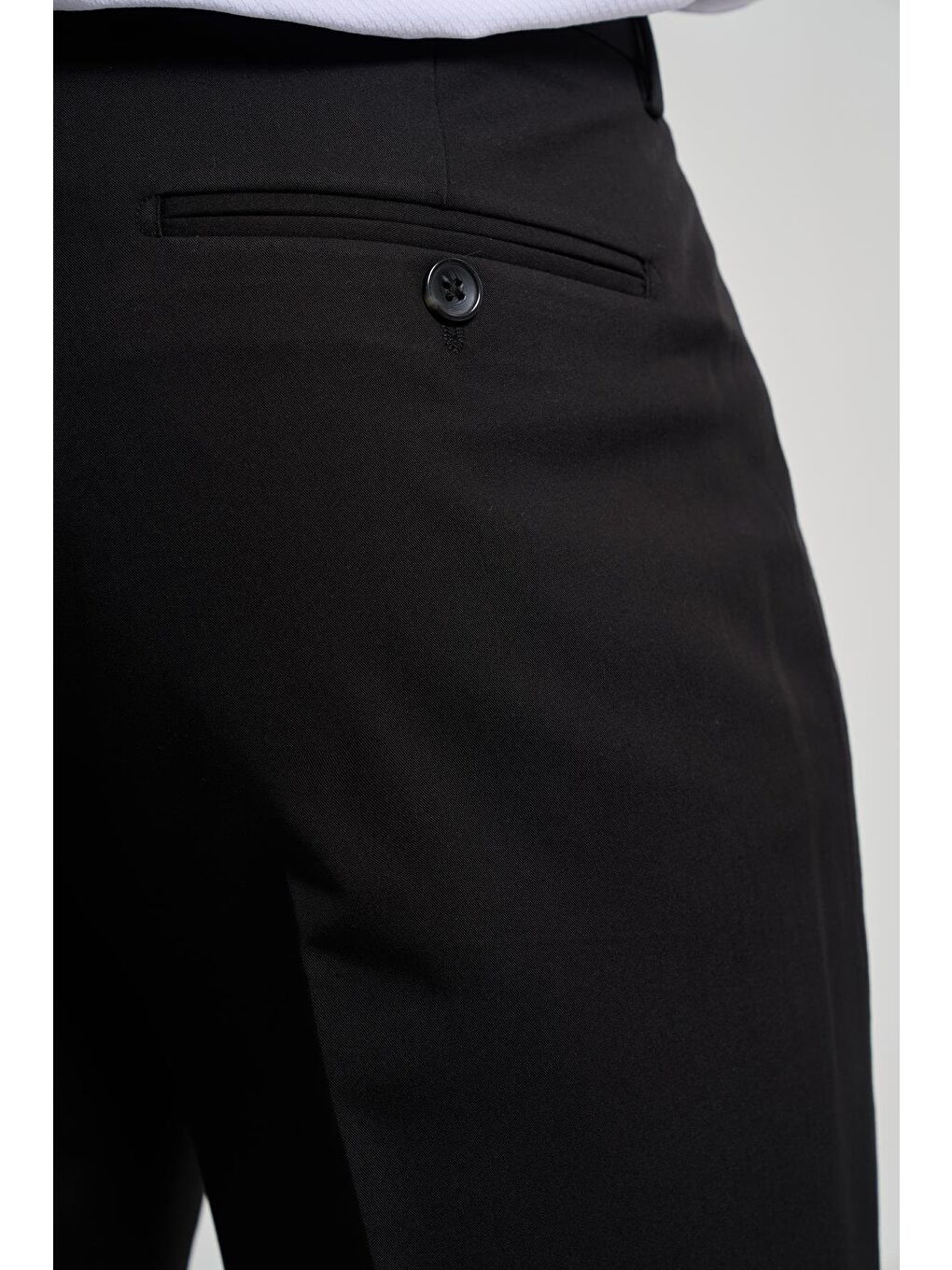 Siyah Esnek Yandan Cepli Comfort Fit Classic Pantolon 1003250159-2