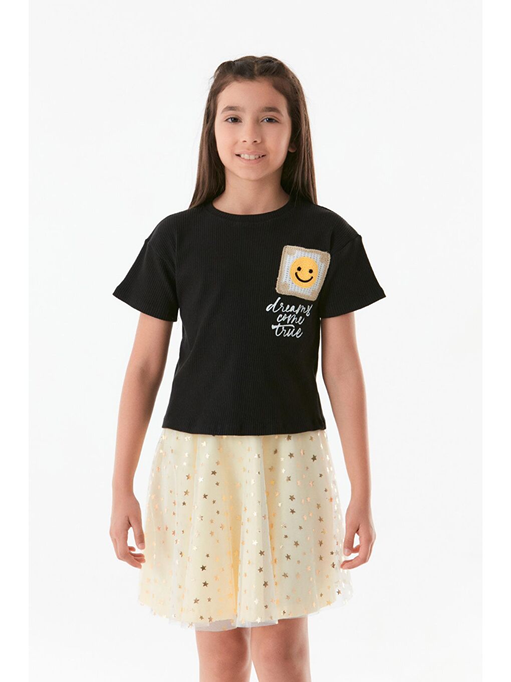 Siyah Nakışlı Bisiklet Yaka Kız Çocuk Tişört-1