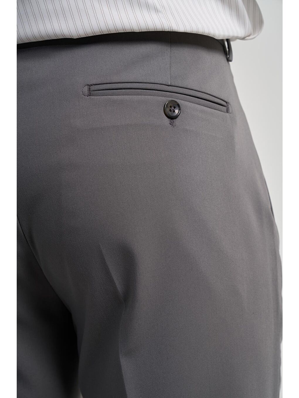 Koyu Antrasit Esnek Yandan Cepli Comfort Fit Classic Pantolon 1003250159-4