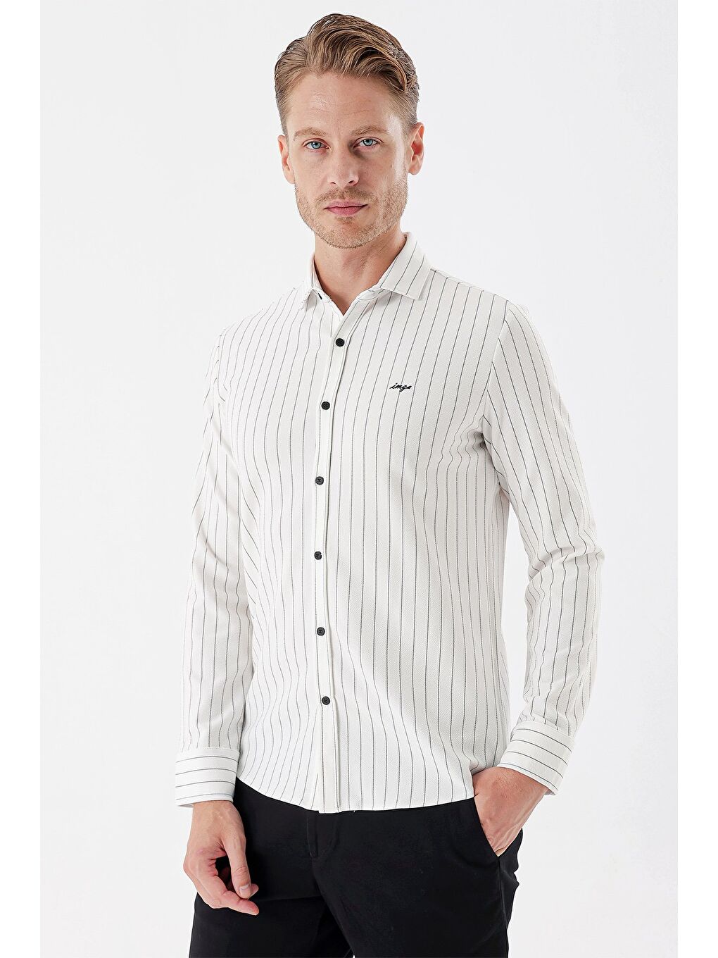 Beyaz Uzun Kollu Çizgili Örme Cepsiz Casual Slim Fit Dar Kesim Gömlek 1004235114-2