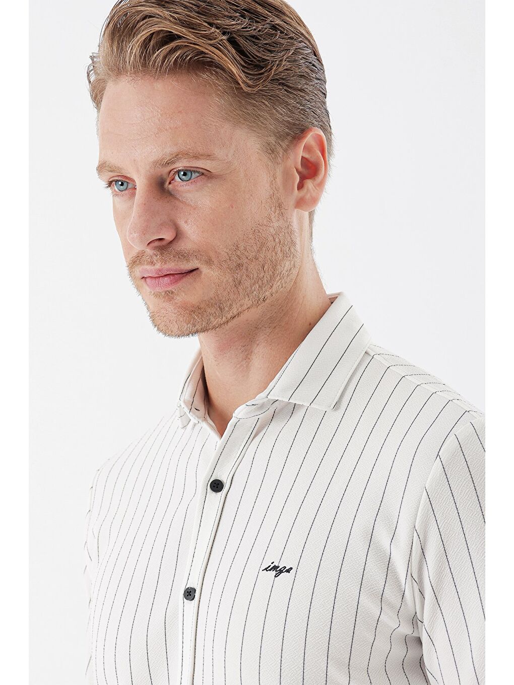 Beyaz Uzun Kollu Çizgili Örme Cepsiz Casual Slim Fit Dar Kesim Gömlek 1004235114-3