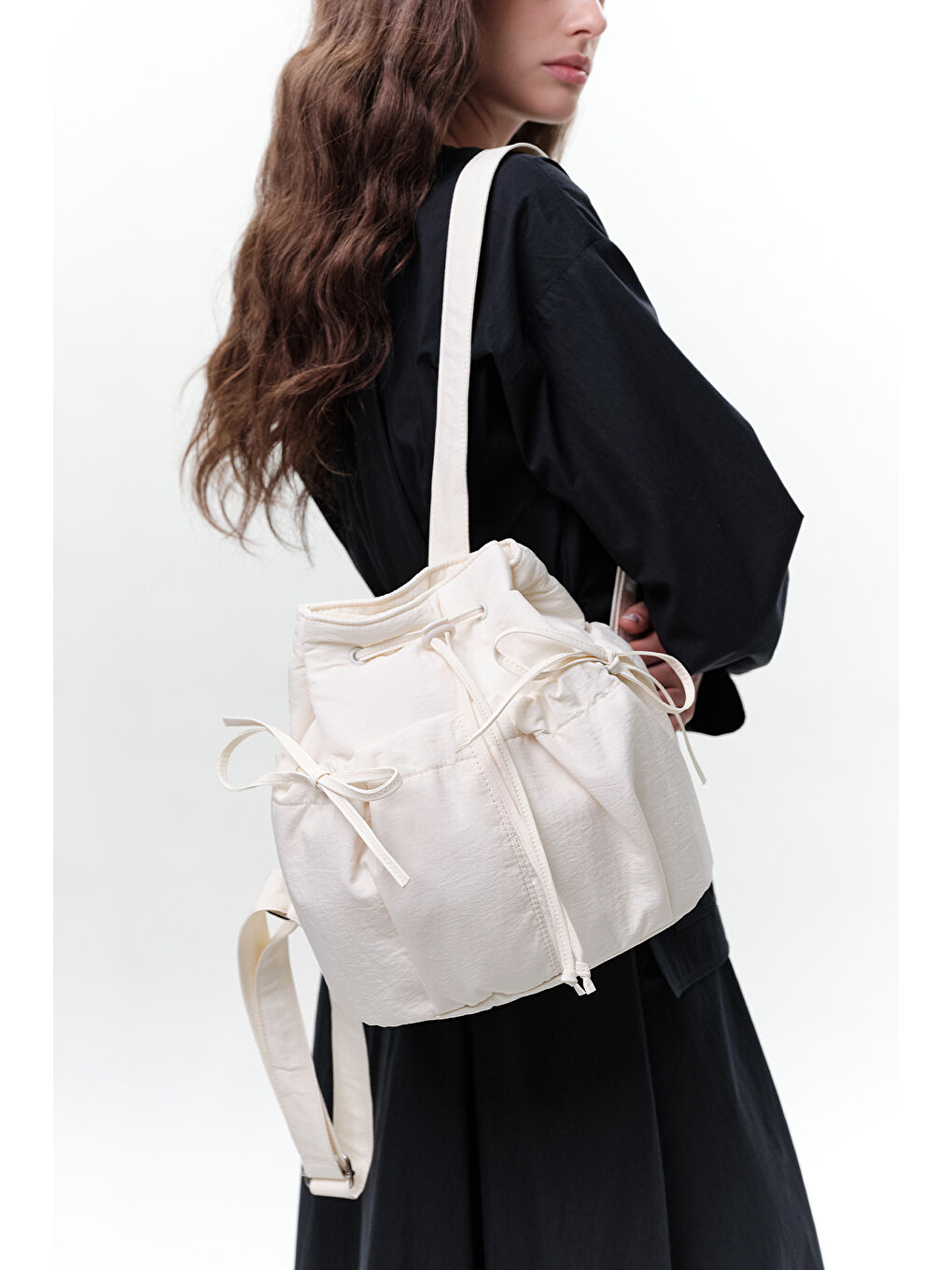 Bej Büzgü Detaylı Sırt Çantası Vanilya