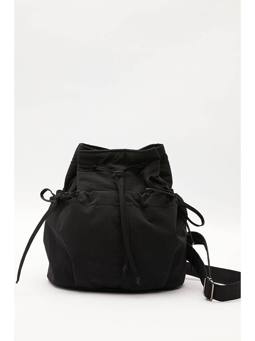 Büzgü Detaylı Sırt Çantası Siyah-1