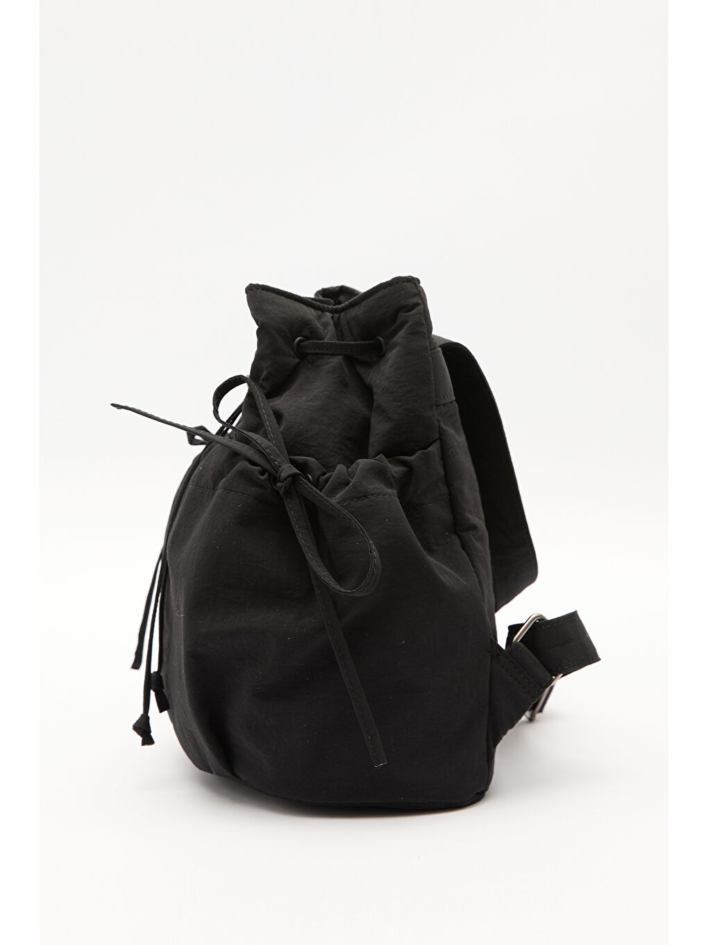 Büzgü Detaylı Sırt Çantası Siyah-4
