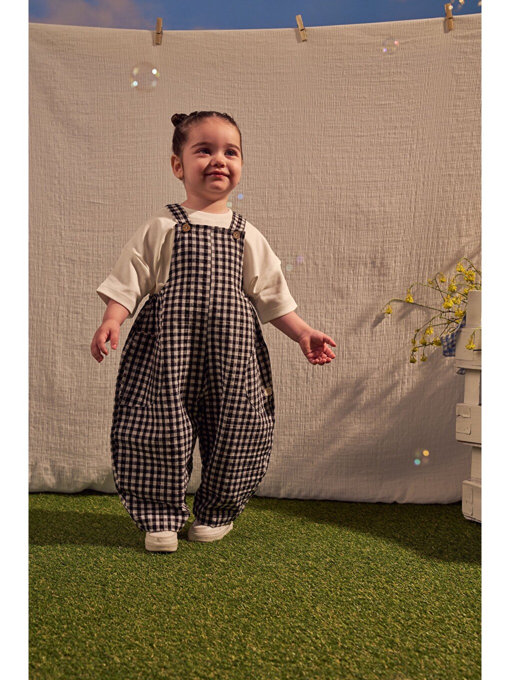 Siyah Daisy Picnic Serisi Cepli Salopet