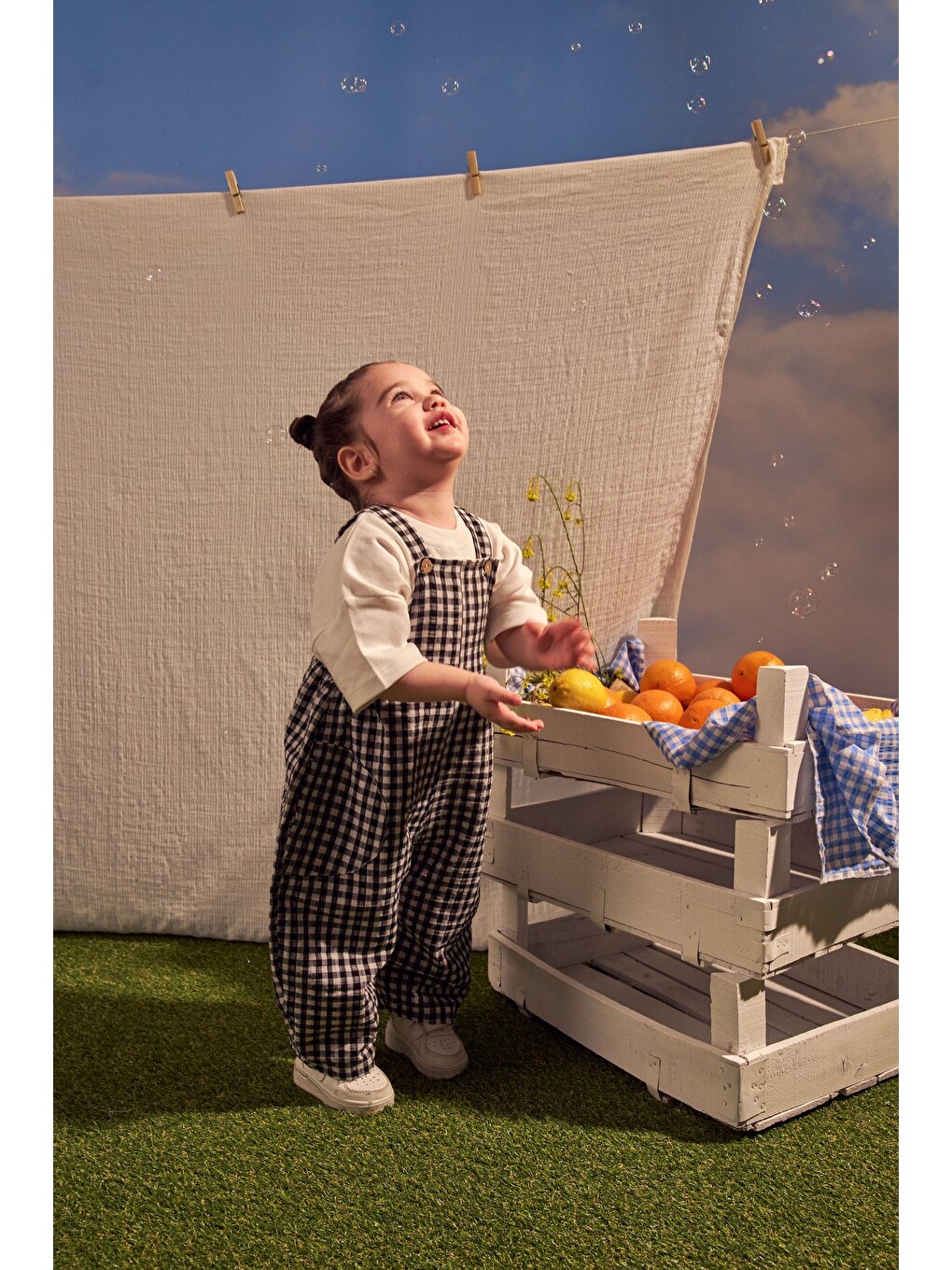 Siyah Daisy Picnic Serisi Cepli Salopet-5