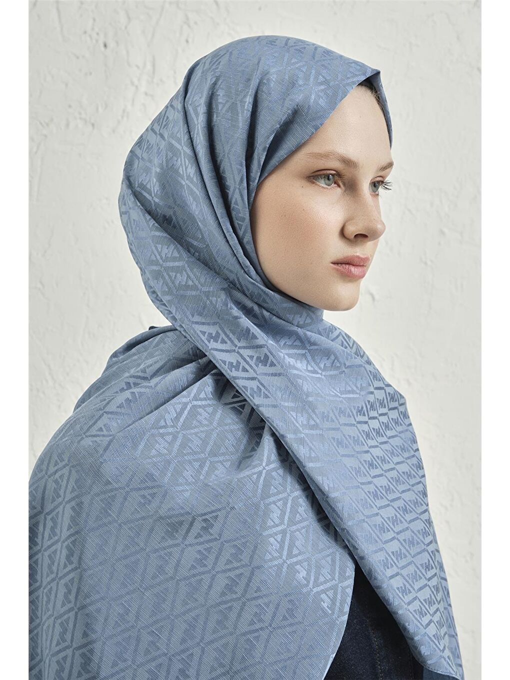 Mavi Elegance İpek Pamuk Monogram Şal 26-3