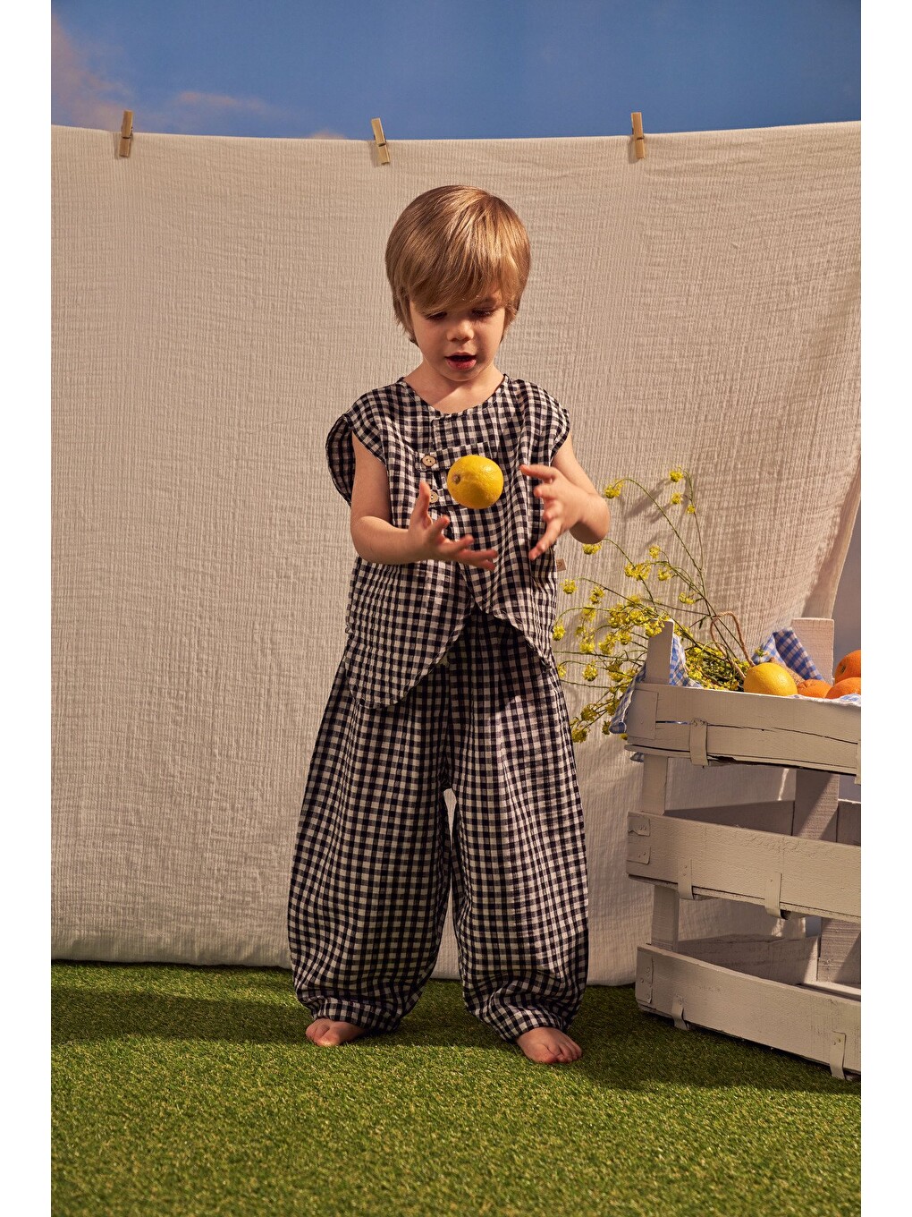Siyah Daisy Picnic Serisi Asimetrik Yelekli Takım-3