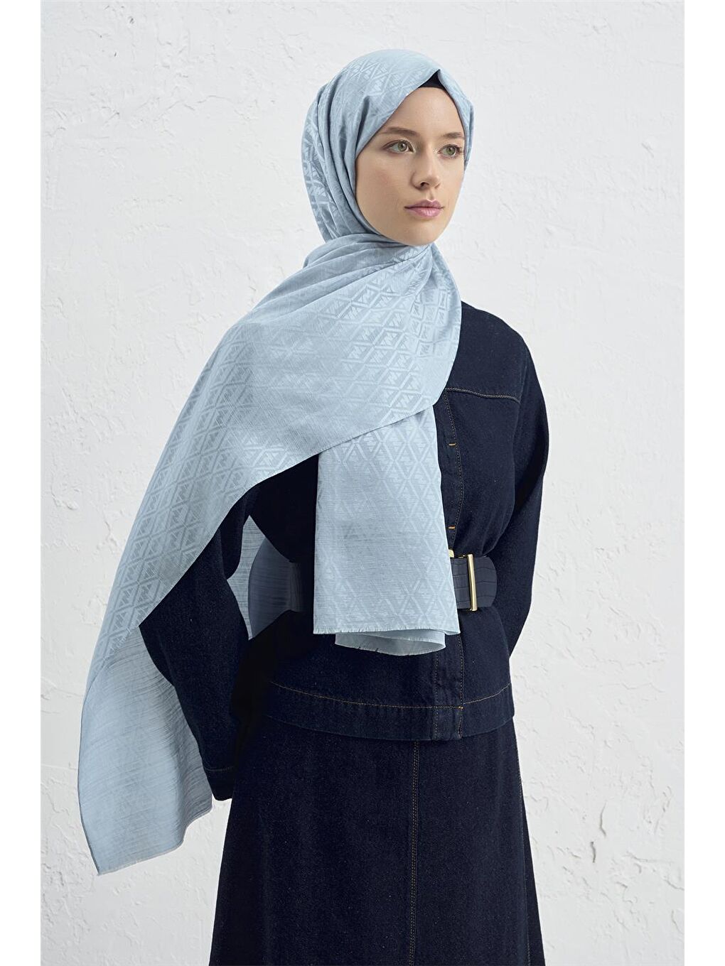 Mavi Jakarlı İpek Pamuk Monogram Şal 26 55-1