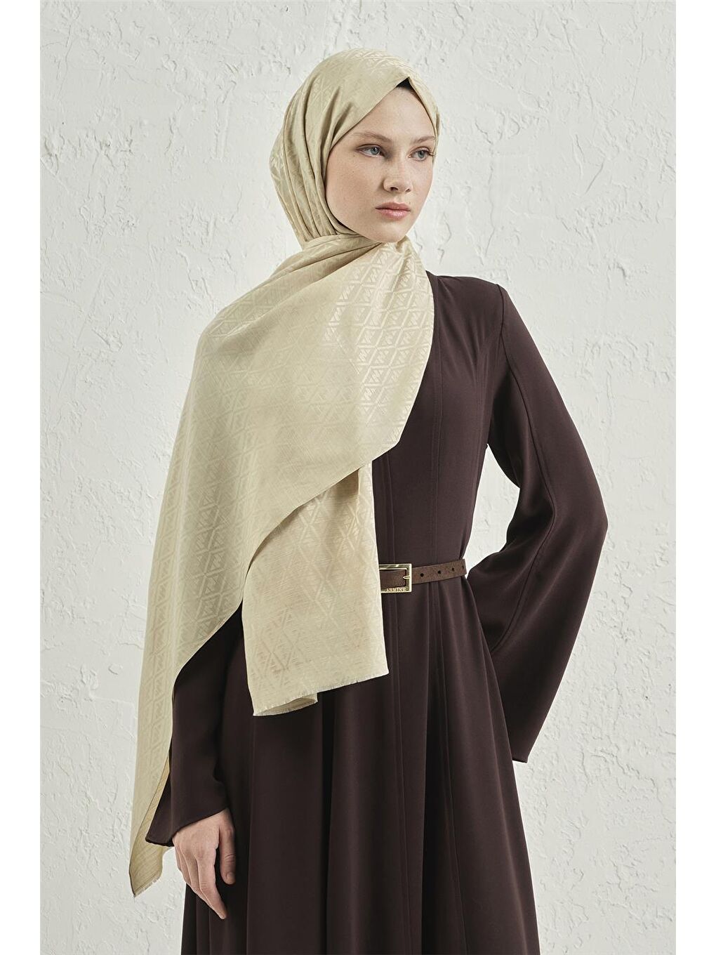 Bej Elegance İpek Pamuk Monogram Şal 17