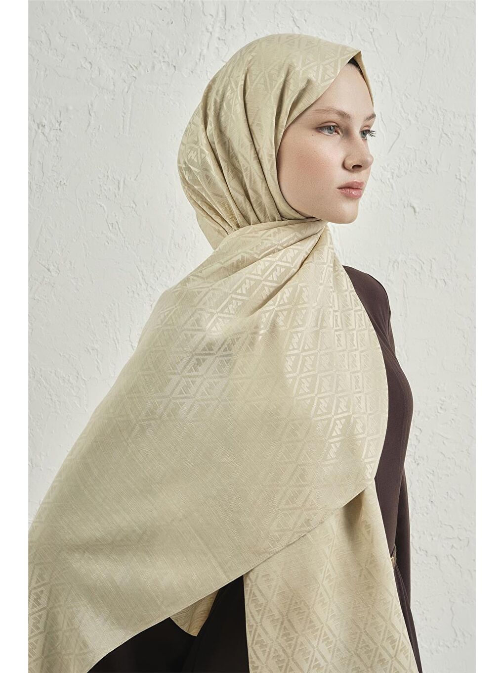 Bej Elegance İpek Pamuk Monogram Şal 17-2