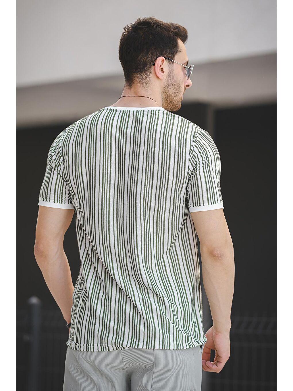 Yeşil Bring Some Baskılı Çizgili Slim Fit Likralı Erkek Tişört-2