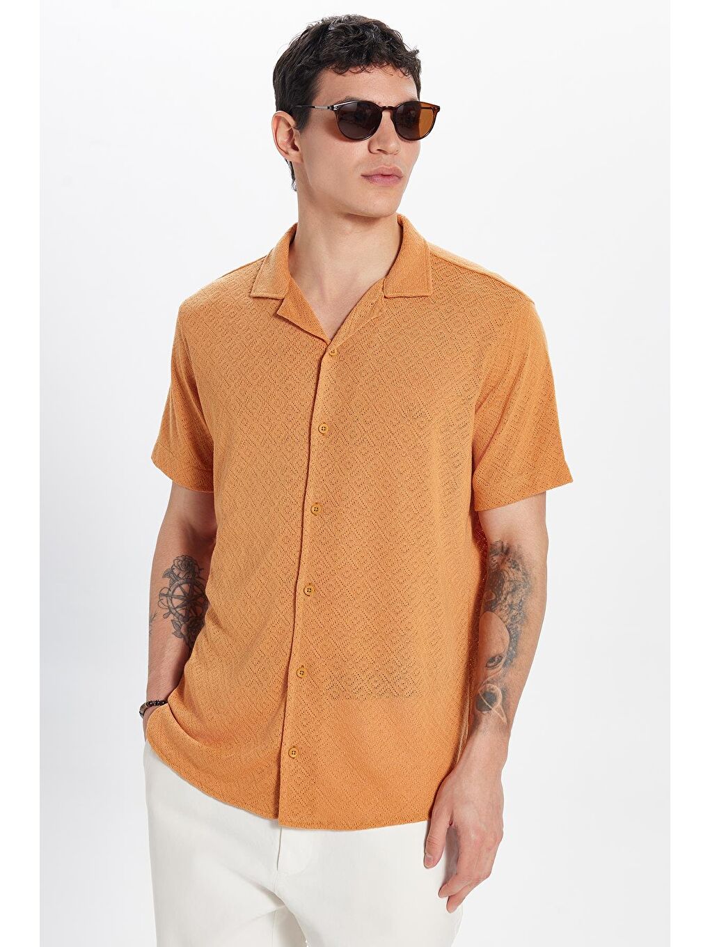 Erkek Slim Fit Dar Kesim Kısa Kollu Örme Doku Apaş Yaka Turuncu Gömlek