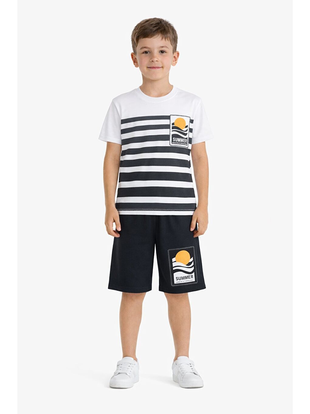 Siyah Çizgi Desenli Summer Baskı Erkek Çocuk Şortlu Tişörtlü Takım 23783-2