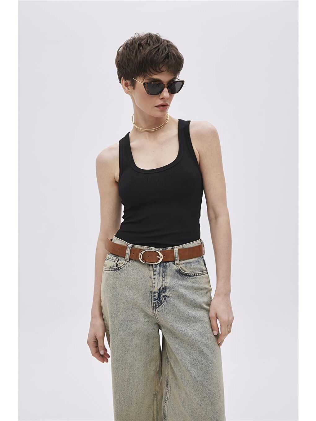 Siyah Havuz Yaka Fitilli Atlet-2