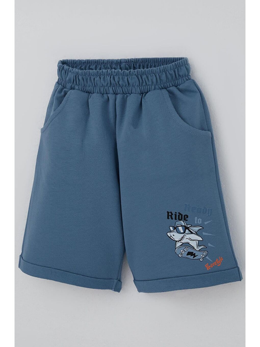 Erkek Çocuk Şortlu Takım Havalı Kaykaycı Köpek Balığı Baskılı Ekru (1-4 Yaş)-6