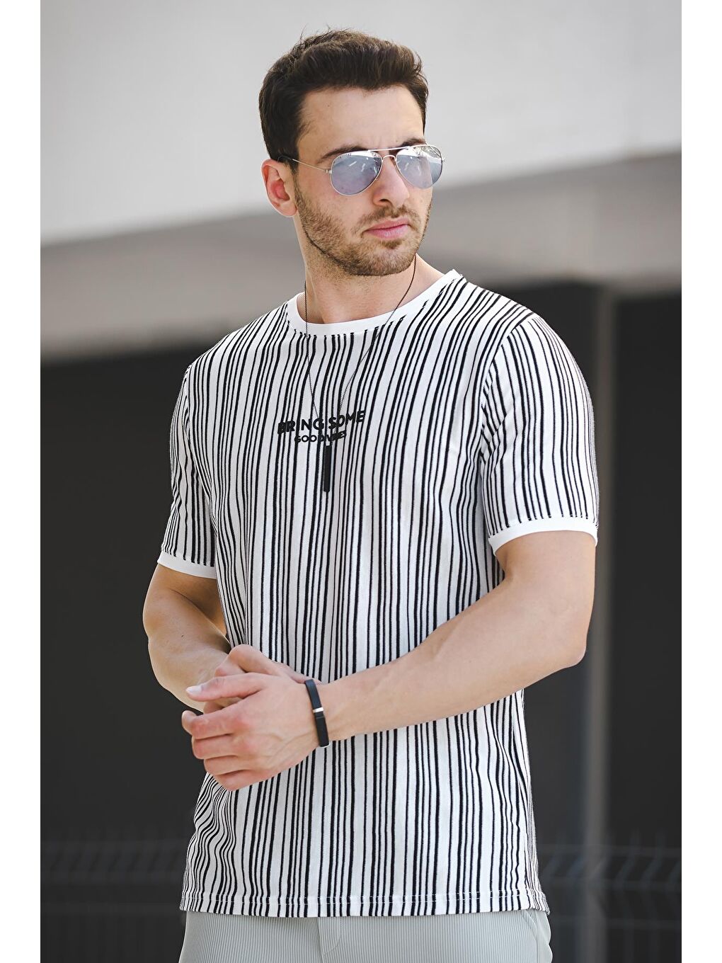 Siyah Bring Some Baskılı Çizgili Slim Fit Likralı Erkek Tişört