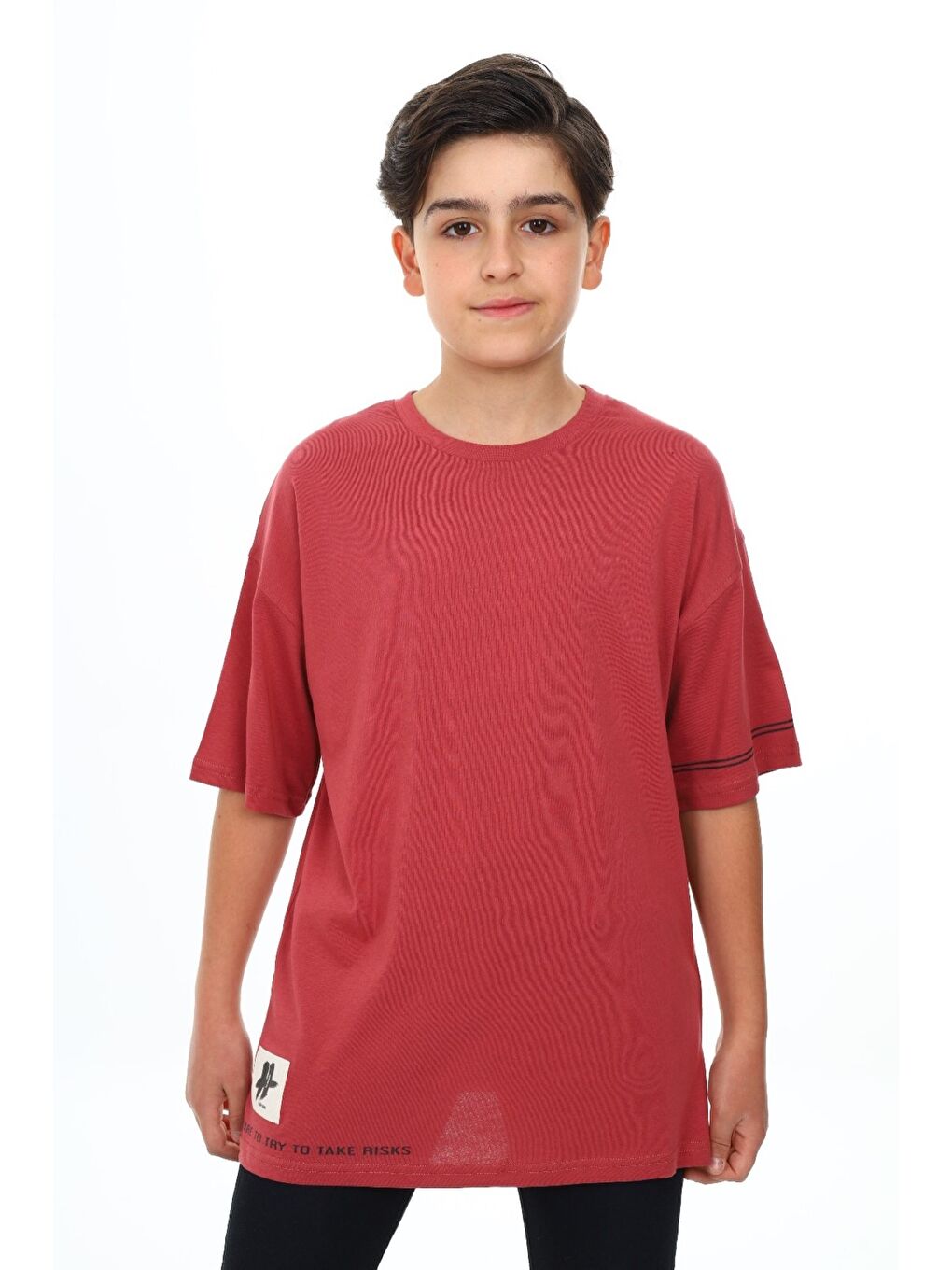 Kahverengi Erkek Çocuk Bisiklet Yaka Düşük Omuz Kısa Kollu Arma Detaylı  Baskılı Tişört  24498