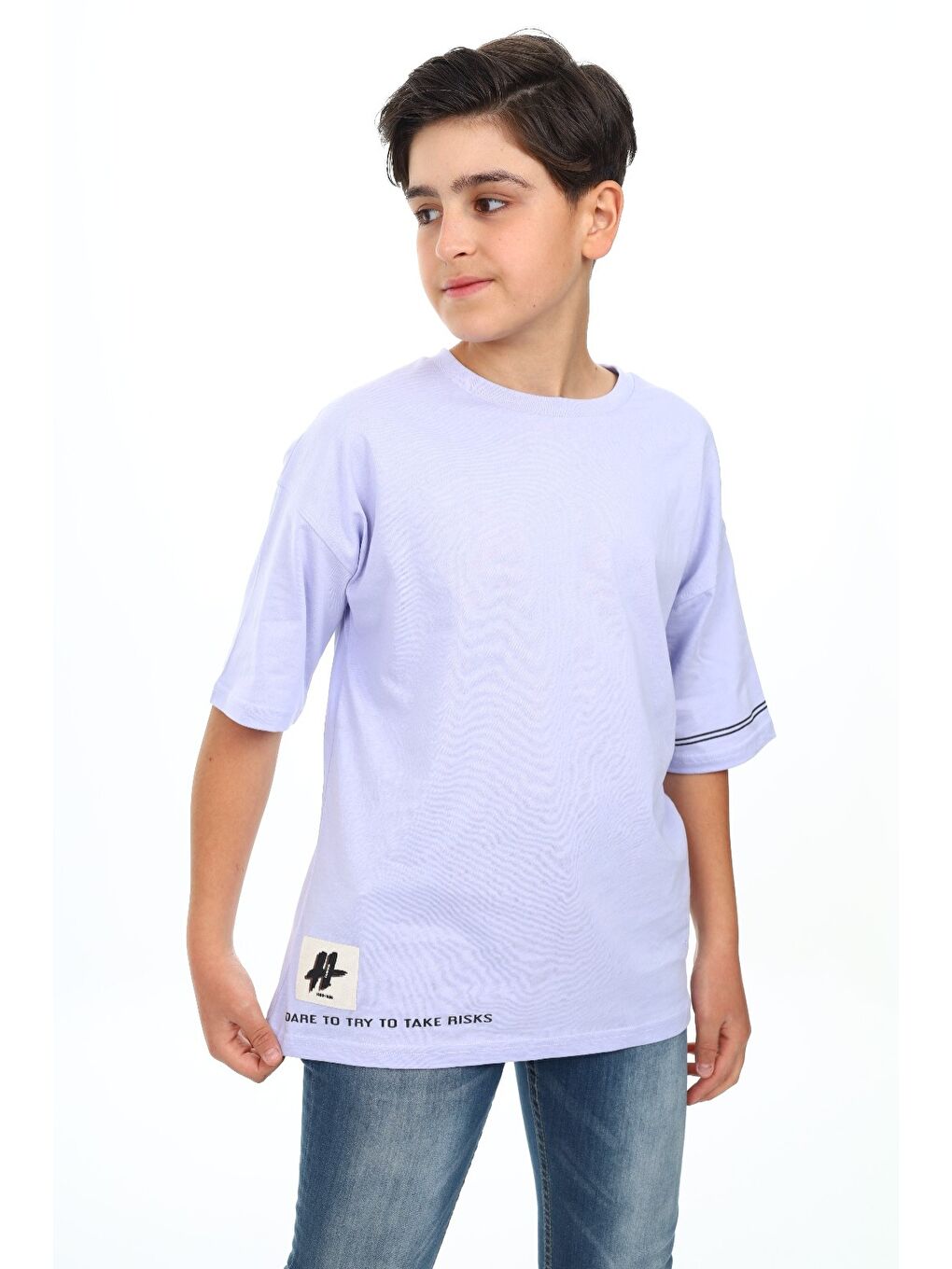 Lila Erkek Çocuk Bisiklet Yaka Düşük Omuz Kısa Kollu Arma Detaylı  Baskılı Tişört  24498-2