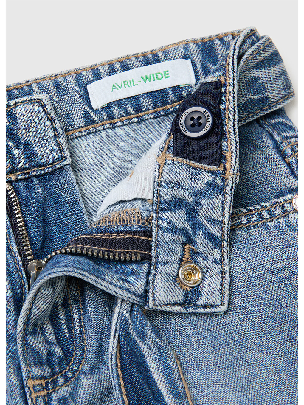Mavi Kız Bebek Açık Denim Bol Paça Denim Düğmeli Kemerli Pantolon-2