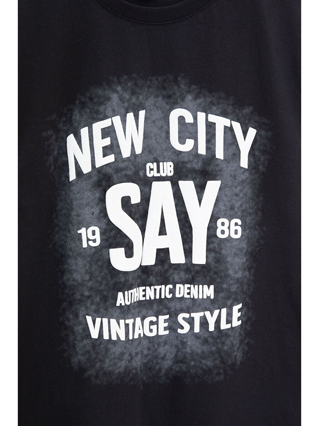 Siyah Kabartmalı Yazılı Tişörtlü Desenli Şortlu Erkek Çocuk 2li Takım 23817-3