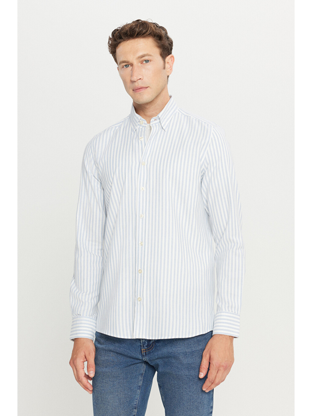 Erkek Mavi-Beyaz %100 Pamuk Flanel Slim Fit Dar Kesim Gizli Düğmeli Yaka Çizgili Gömlek-2