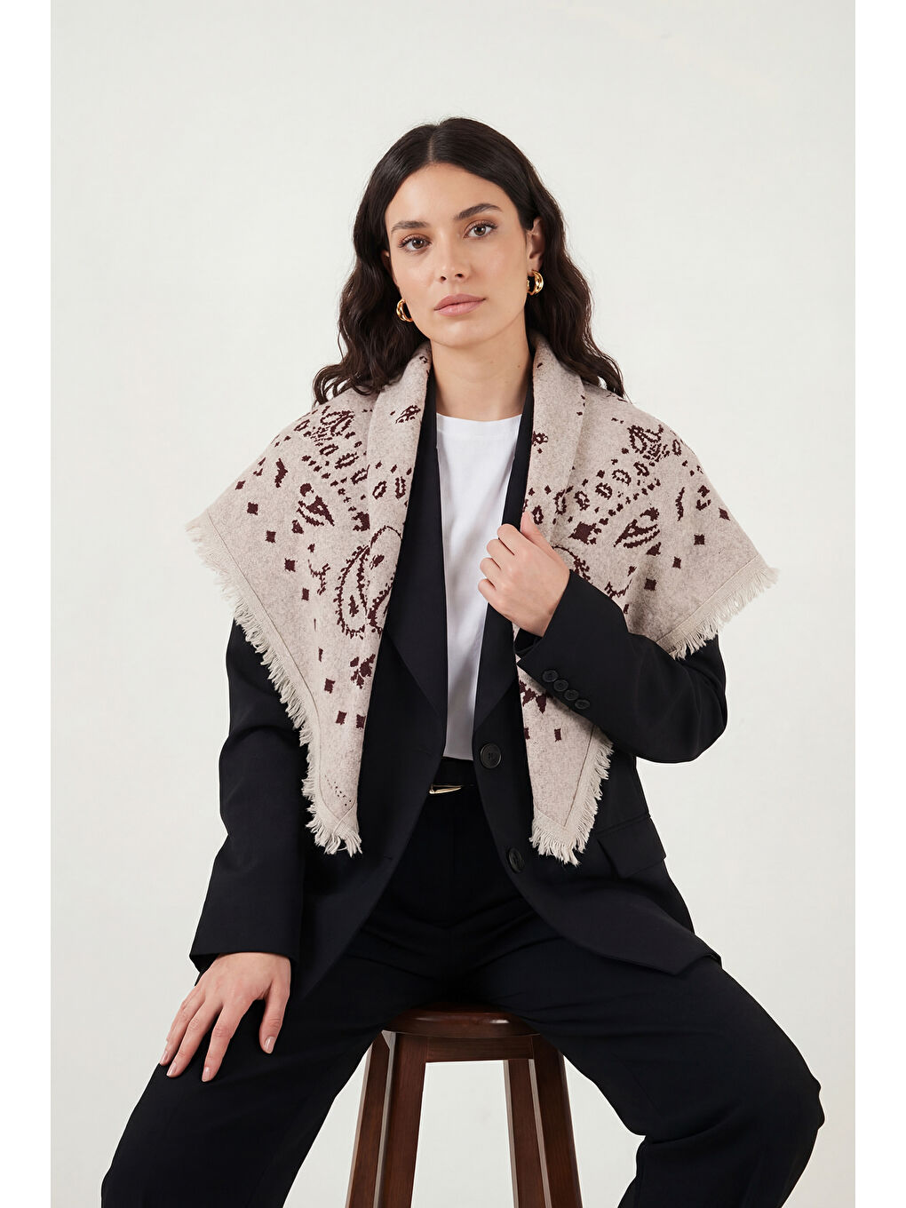 Bej Etnik Desenli Saçaklı 100 x 100 cm Şal 6941300-4