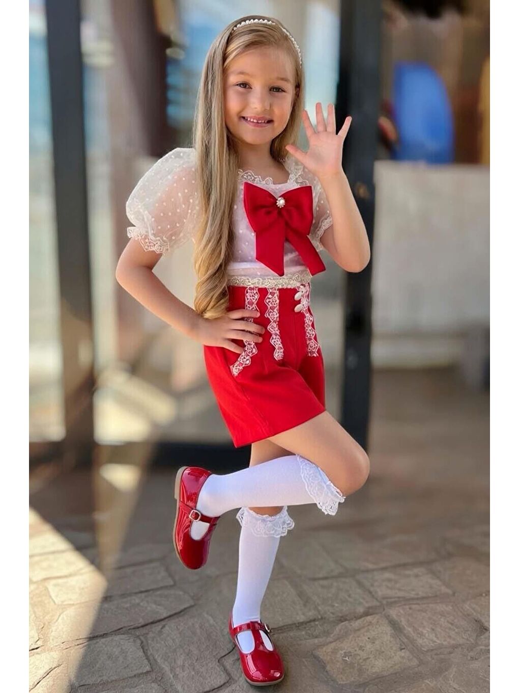 Kız Çocuk Kare Yaka Şeffaf Tül Detaylı Kırmızı Şortlu Takım-1