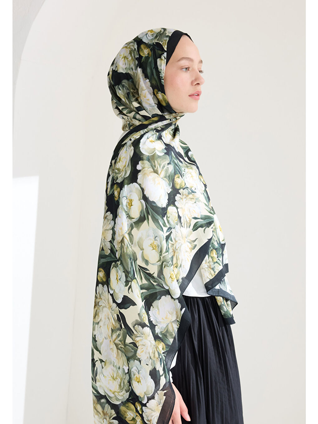 Lotus Floş Viskon Şal Siyah-1