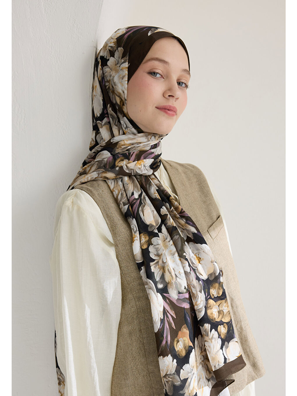 Kahverengi Lotus Floş Viskon Şal Kahve-1