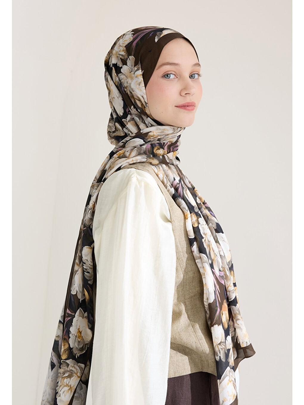 Kahverengi Lotus Floş Viskon Şal Kahve-2