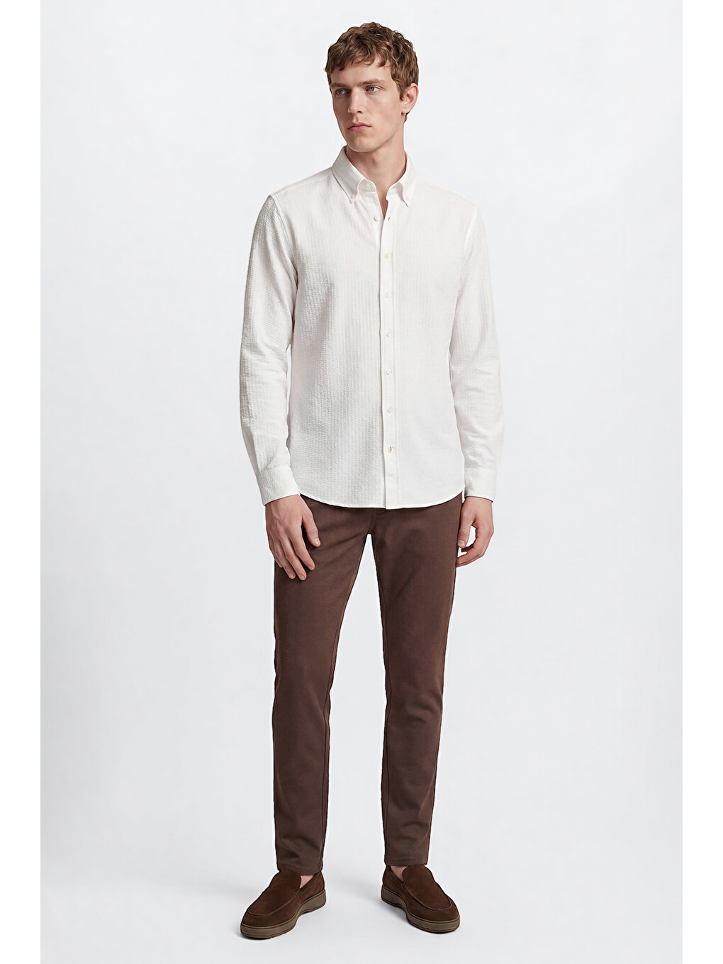 Erkek Beyaz Tailored Slim Fit Dar Kesim Düğmeli Yaka Gofre Desenli Travel Gömlek-1