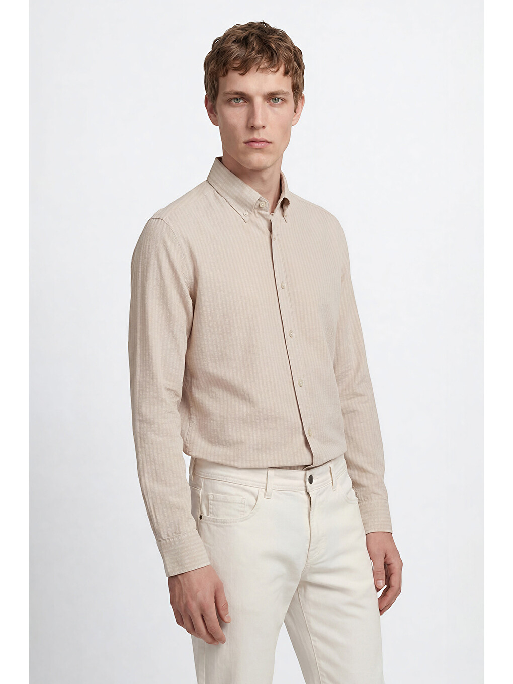 Erkek Bej Tailored Slim Fit Dar Kesim Düğmeli Yaka Gofre Desenli Travel Gömlek