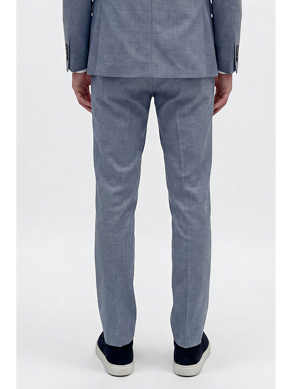 Erkek Mavi Yünlü Slim Fit Dar Kesim Kırlangıç Yaka Kapak Cepli Takım Elbise-5