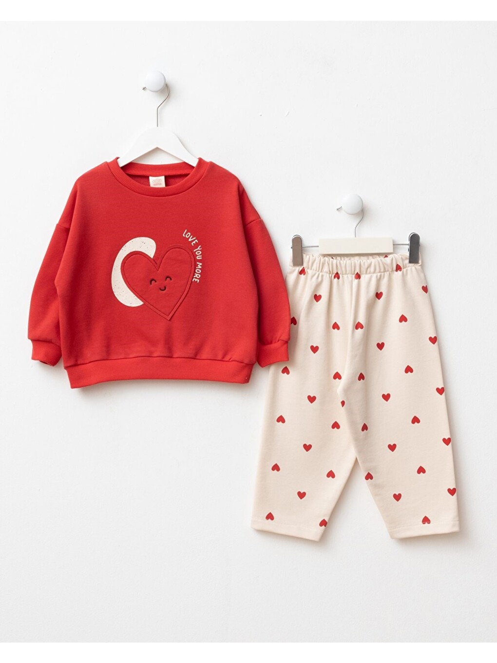 Karışık Çocuk Pamuklu Kalp Detaylı Kırmızı Sweatshirt Ve Kalp Desenli Takım-1