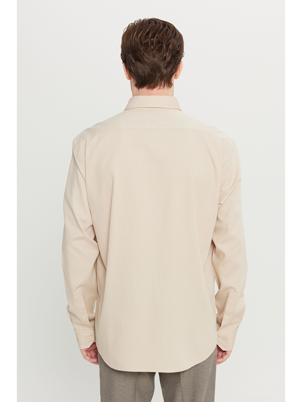 Erkek Bej Comfort Fit Rahat Kesim Düğmeli Yaka Kadife Gömlek-4