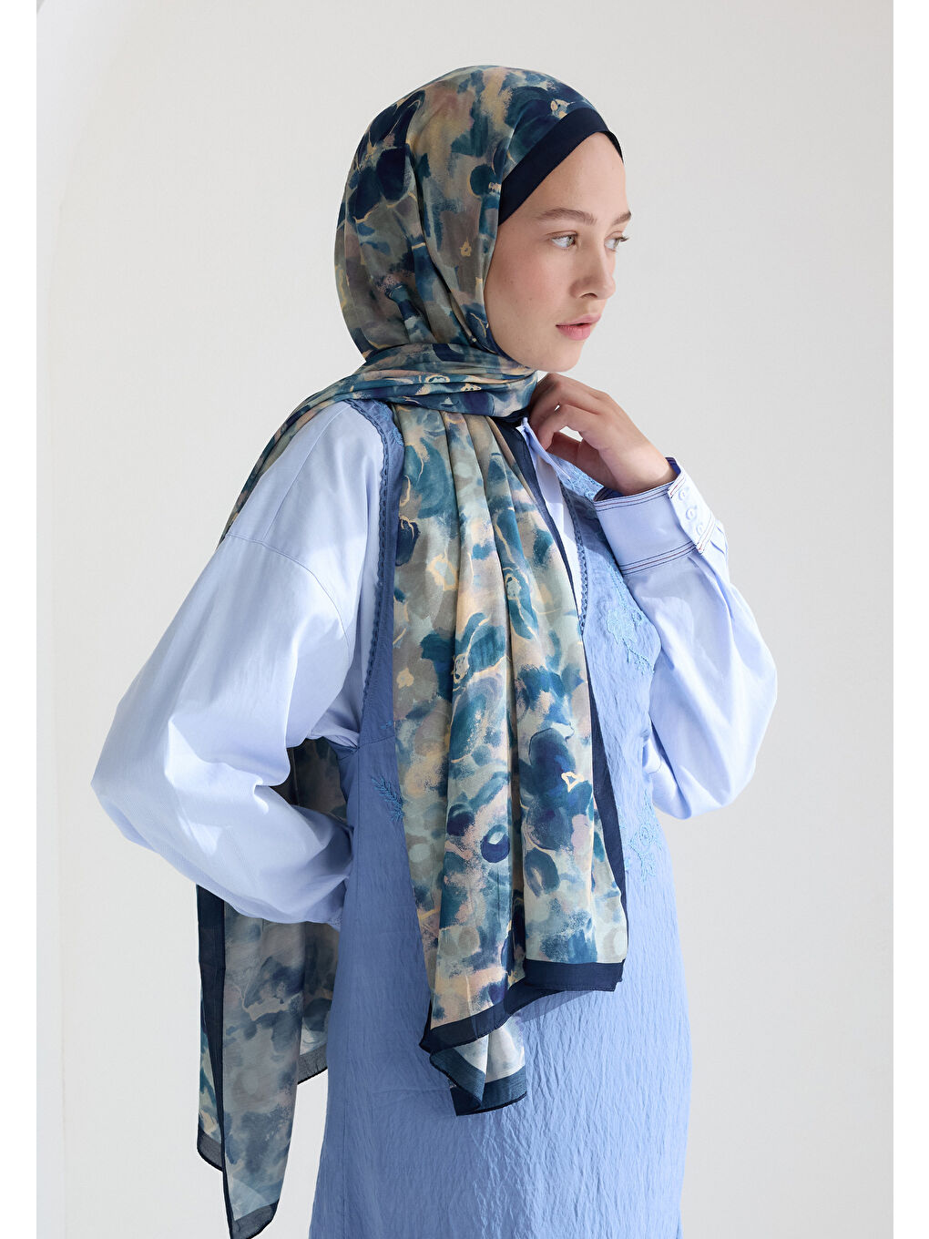 Hıbıscus Beauty Floş Viskon Şal İndigo