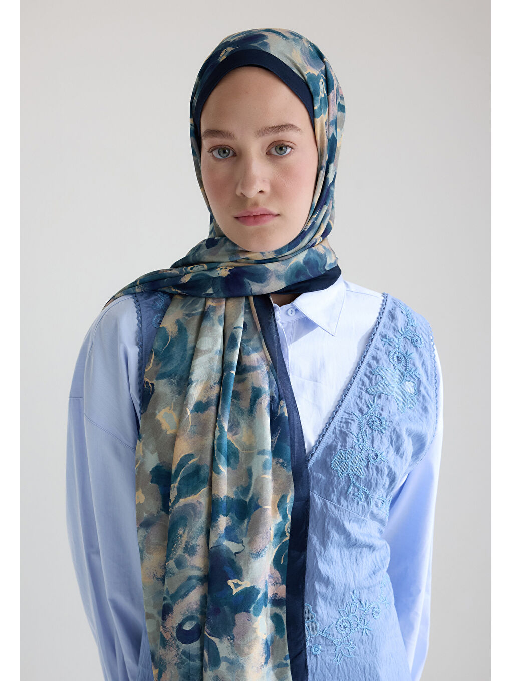 Hıbıscus Beauty Floş Viskon Şal İndigo-1