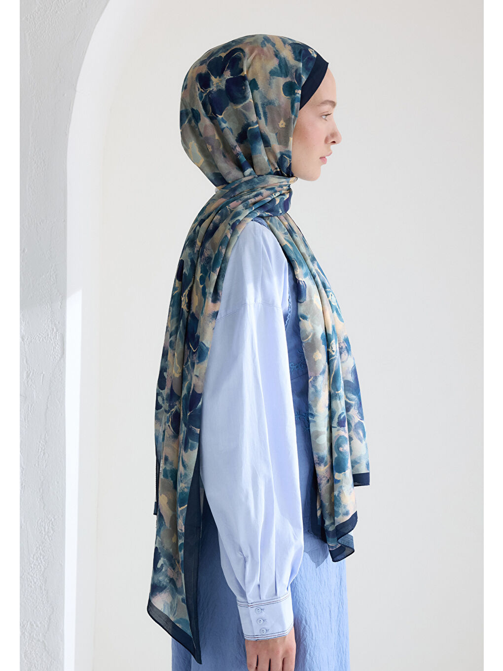 Hıbıscus Beauty Floş Viskon Şal İndigo-2