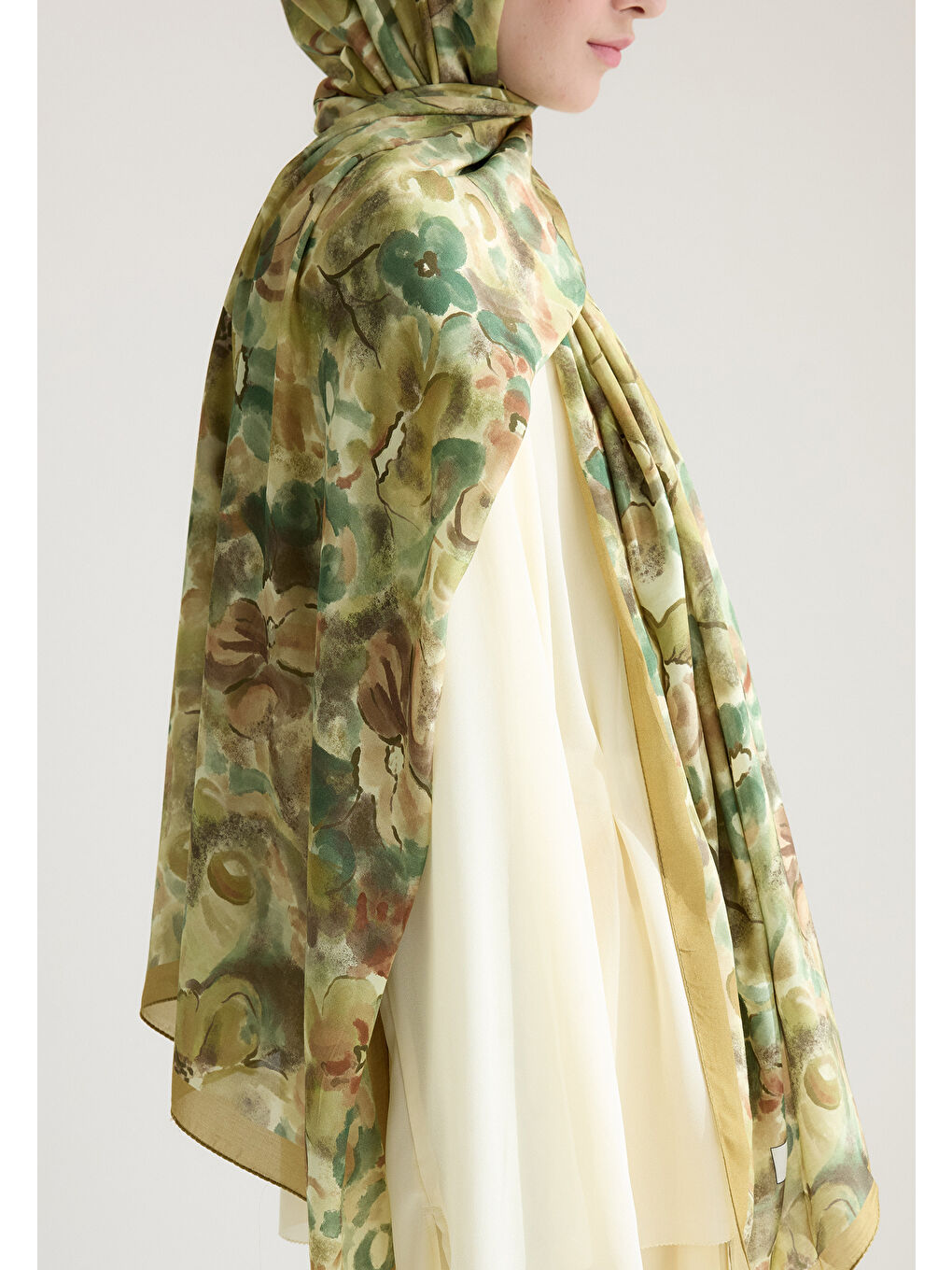 Kahverengi Hıbıscus Beauty Floş Viskon Şal Hardal-1