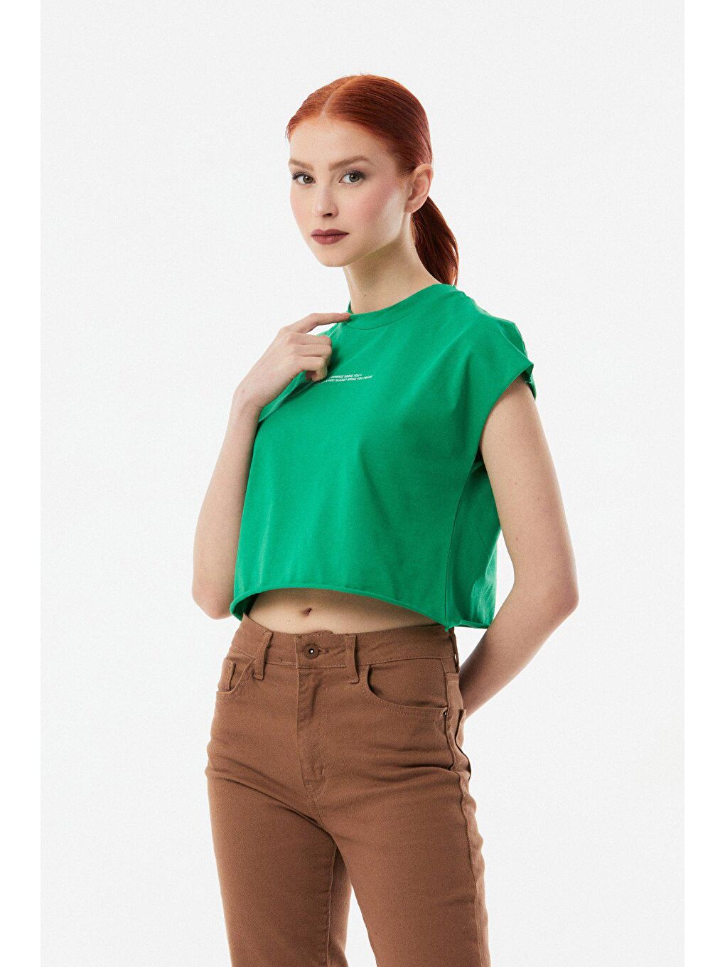 Yeşil Baskılı Bisiklet Yaka Salaş Crop Tişört-4