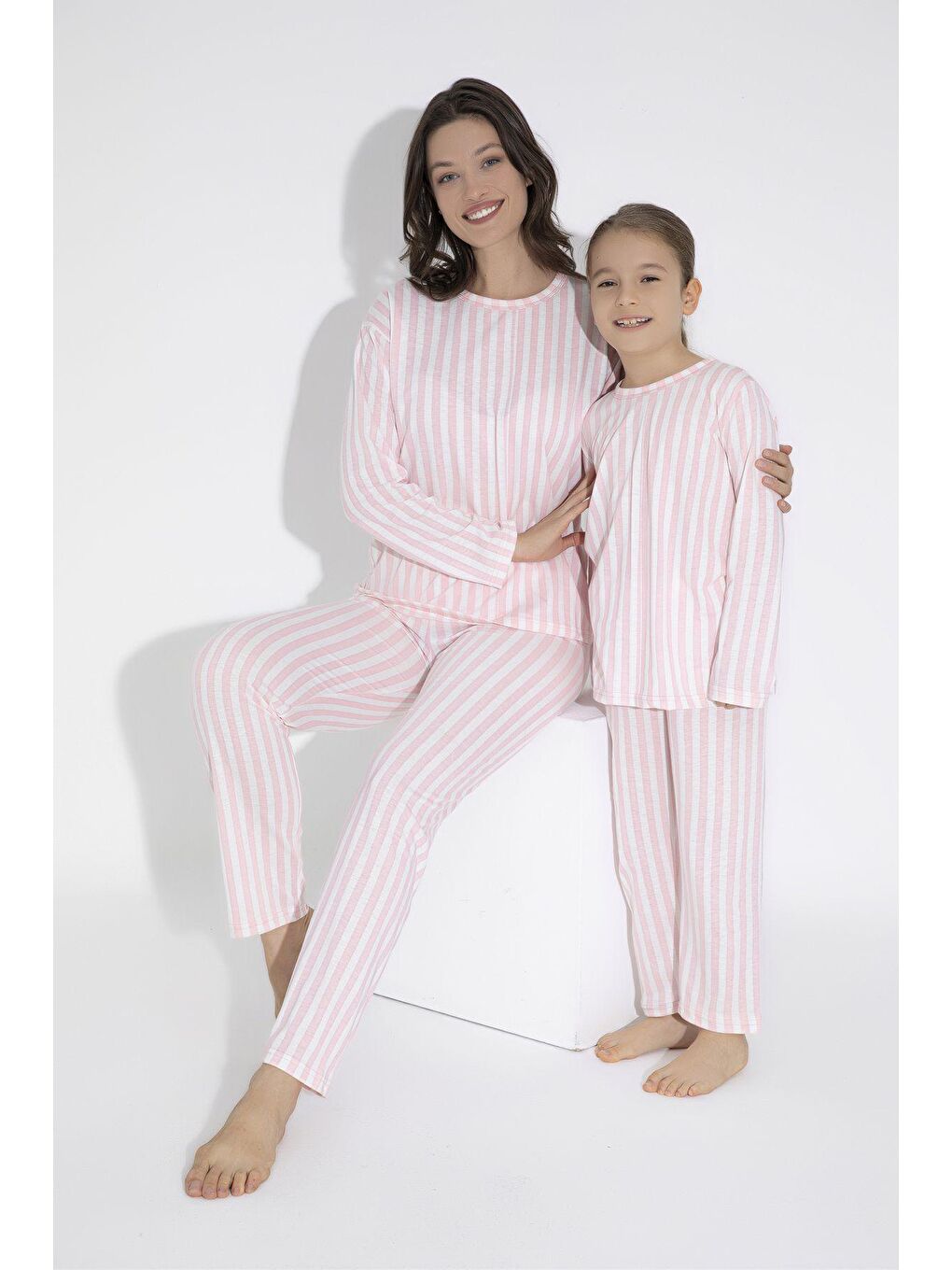 Pembe Çizgili Kadın Pijama Takim 800-Ak -25