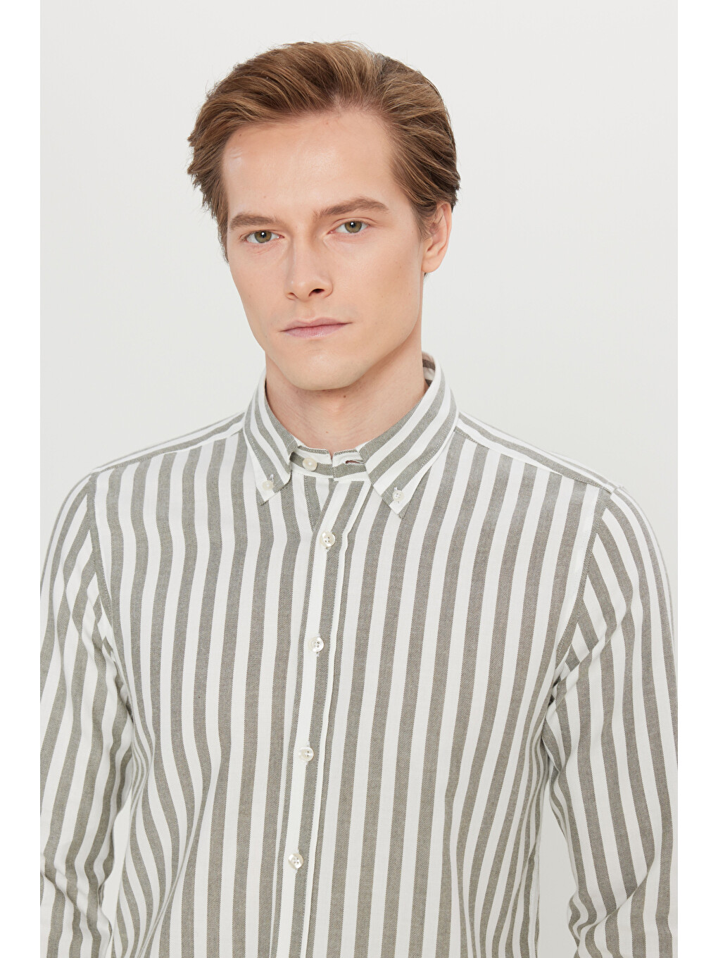 Erkek Haki-Beyaz %100 Pamuk Flanel Slim Fit Dar Kesim Düğmeli Yaka Çizgili Gömlek-3