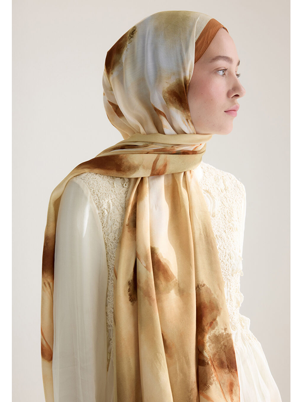 Sarı Polly Floş Viskon Şal Sahra-3