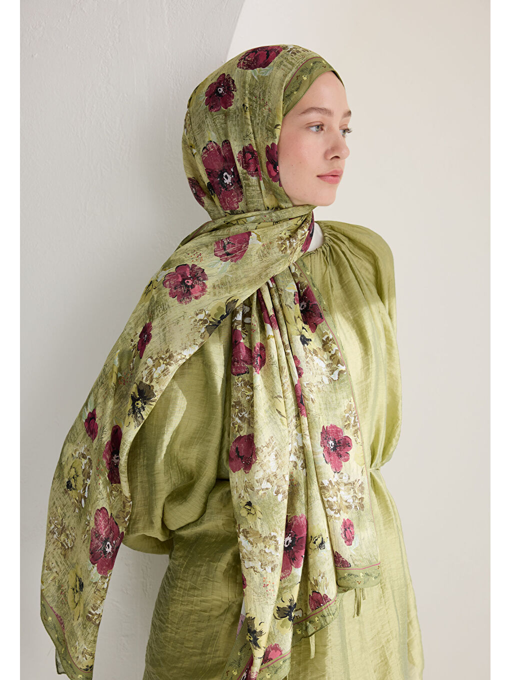 Yeşil Tıny Garden Floş Viskon Şal Adaçayı