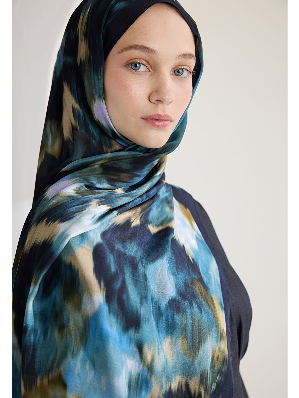 Sweet Peony Floş Viskon Şal Lacivert-2