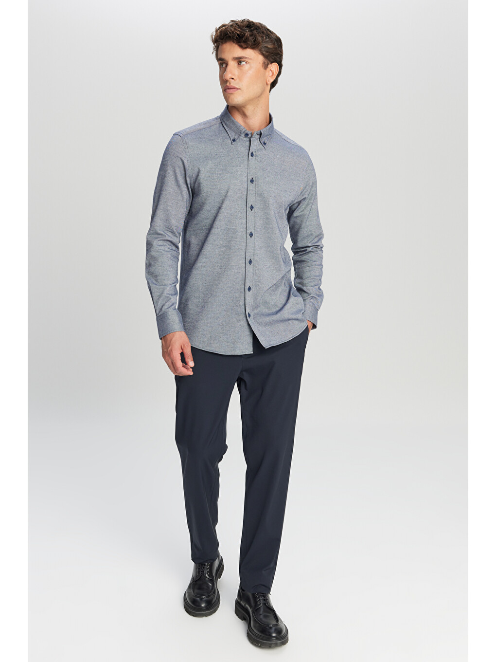Erkek Lacivert %100 Pamuk Slim Fit Dar Kesim Düğmeli Yaka Diagonal Desenli Flanel Gömlek-1