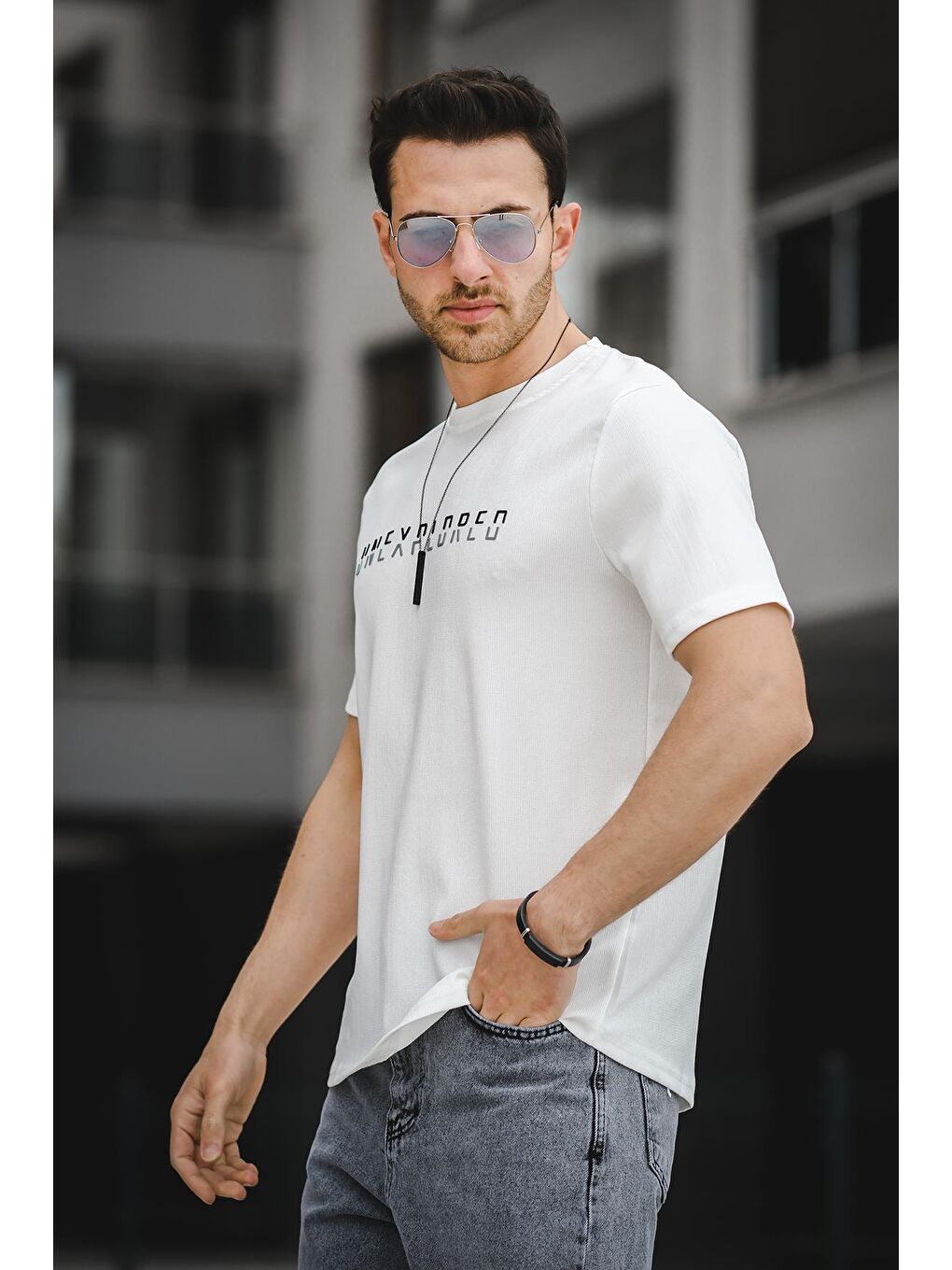 Beyaz Unexplored Baskılı Comfort Fit Bisiklet Yaka Likralı Erkek Tişört-2